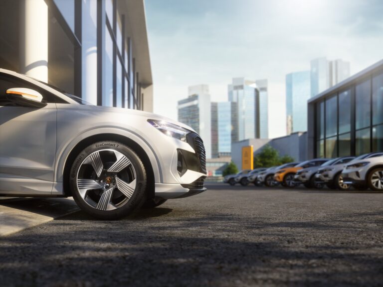 Continental EcoContact 7 prilagojen za Renaultova električna vozila: Rolling Resistance 35% nižji od A-Ratinga na EU oznaki, 30 km dodatnega dosega